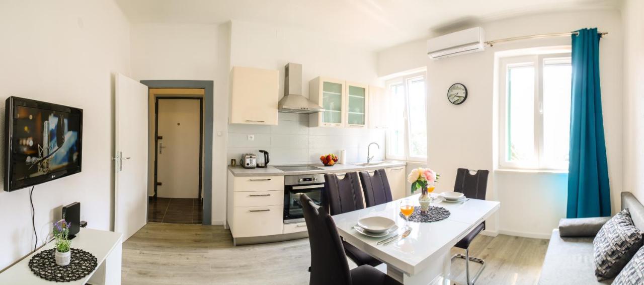 Tonka'S Beautiful Apartment In City Centre Split Exterior foto