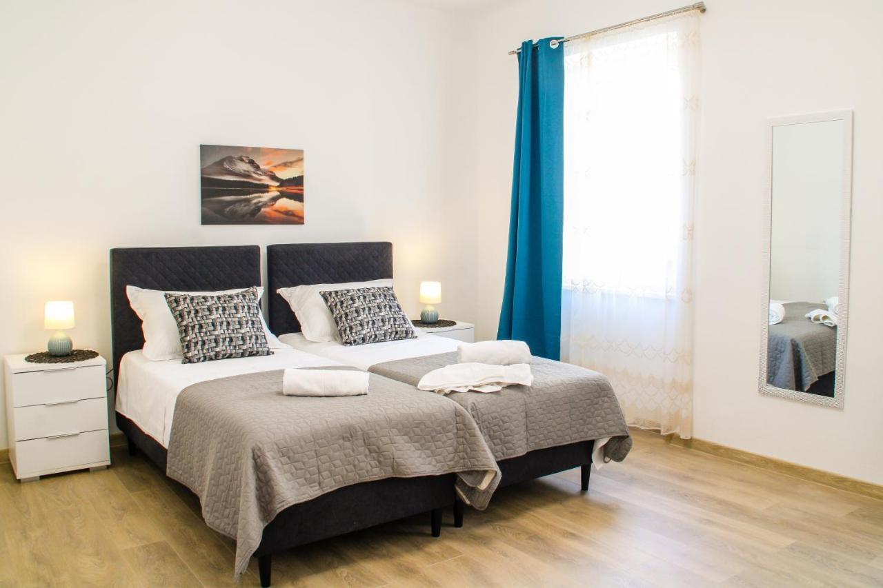 Tonka'S Beautiful Apartment In City Centre Split Exterior foto